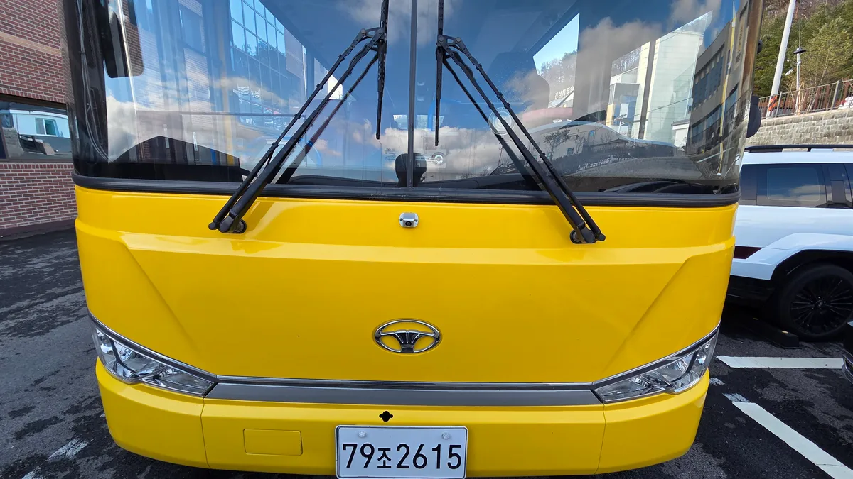 자일대우버스 중형 승합 BS090 6690cc 사진 1