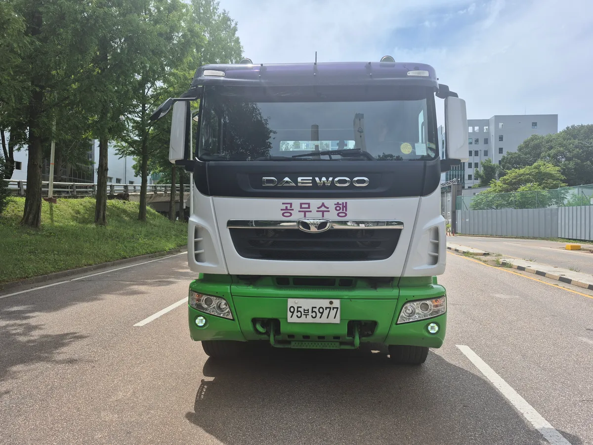 타타대우상용차 대형화물 한성24톤암롤트럭 11120cc 사진 1