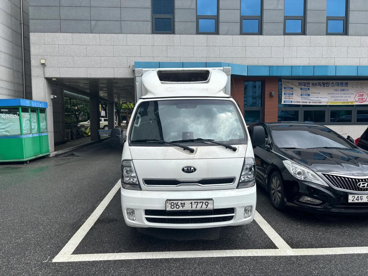 기아 봉고III 플러스냉동차 2,497 cc 사진 1