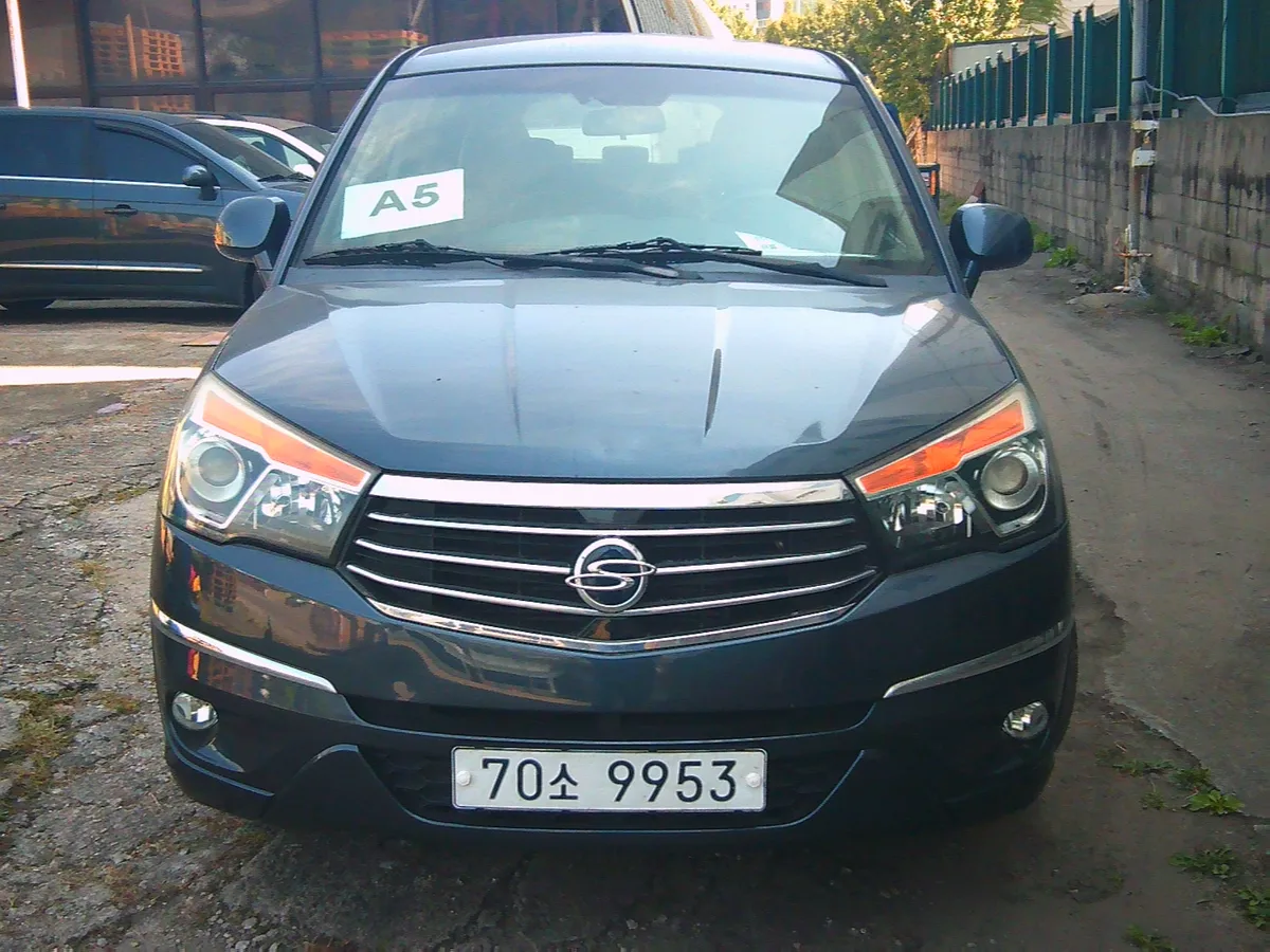 A5-코란도 투리스모, 70소**** (2WD) 사진 1