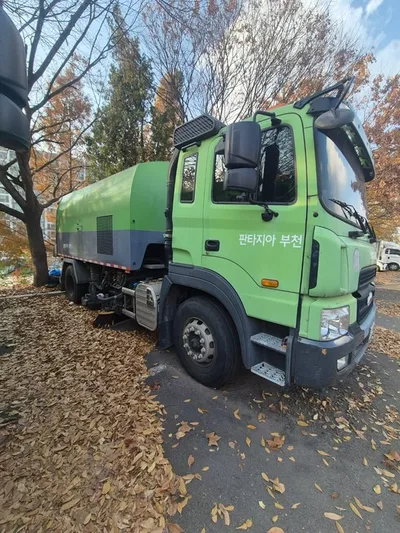 현대자동차 대형화물 신정6㎥진공노면청소차 9960cc 사진 4