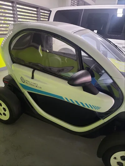 르노 경형 승용 TWIZY 129cc(전기) 사진 4