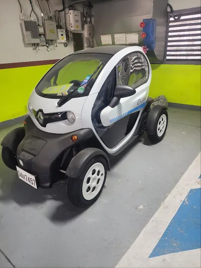 르노 경형 승용 TWIZY 129cc(전기) 사진 6