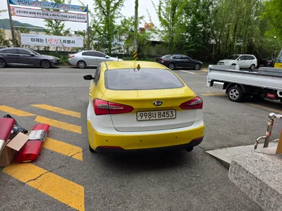 기아 중형차 K3 1591cc 사진 2