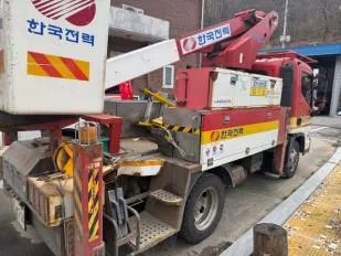 [공매]현대 동해절연고소작업차(98고****) 춘천 사진 4