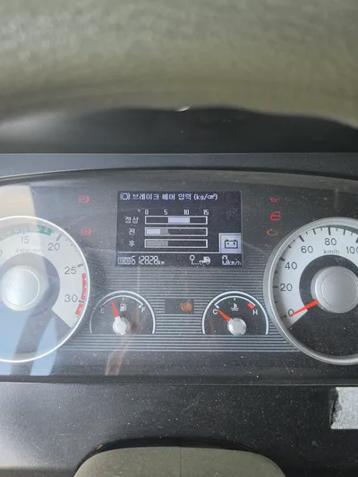 현대 화물 대형 메가트럭 6300cc 사진 3