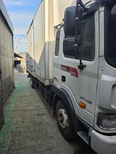 현대 화물 대형 메가트럭 6300cc 사진 4