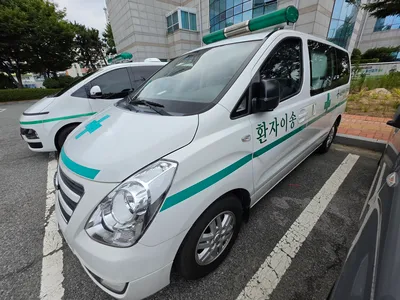 현대 중형 승합 성우 그랜드 스타렉스 일반구급차 2497cc 사진 4