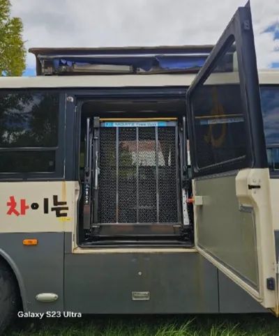 현대 대형차 뉴슈퍼에어로시티 장애인차 9960cc 사진 4