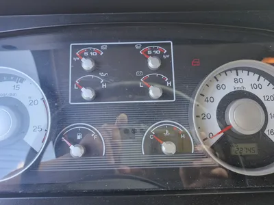 현대 대형차 현대8톤덤프트럭 9960cc 사진 3